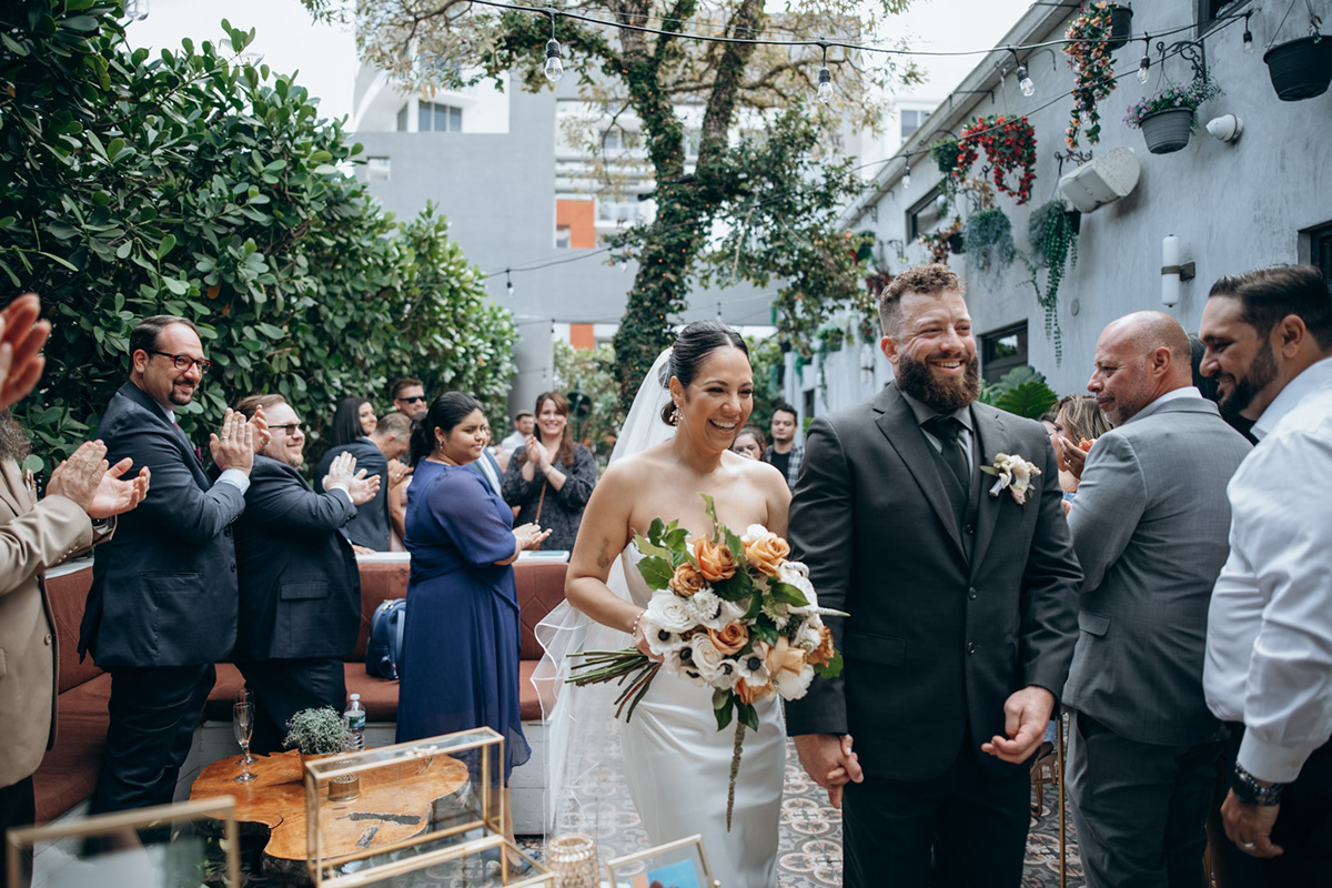 0270586d-118b-48a2-b6cc-081b5b54bf30_rw_1200