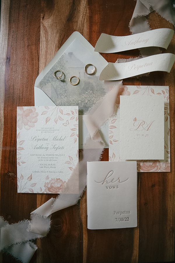 a39bd4d1-3b0b-496f-85ea-19c51b045239_rw_600