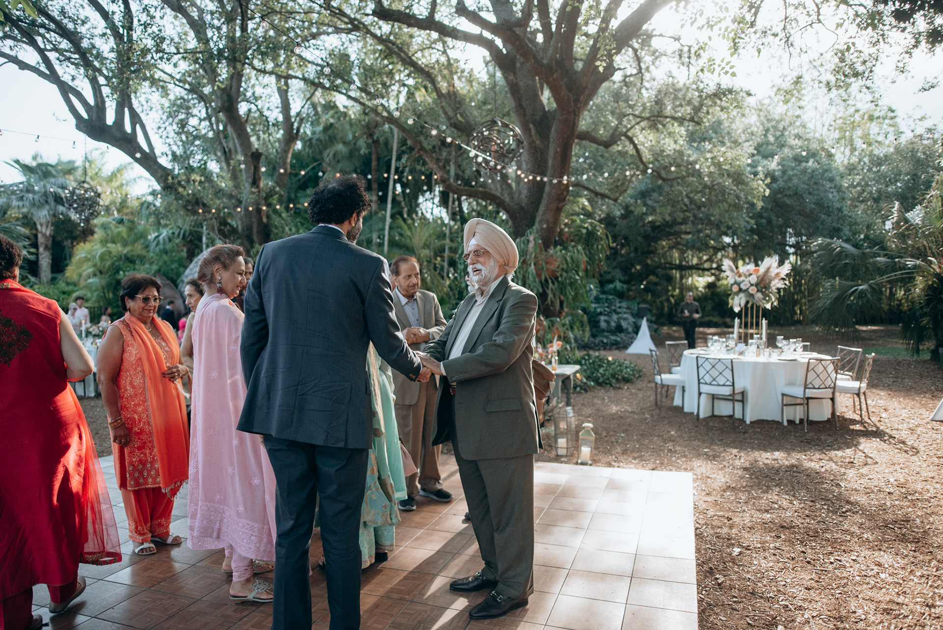 f30a08de-2cee-47c2-8675-03ea00bec17d_rw_1920